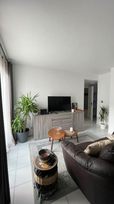Appartement De Luca Saint-André-de-Cubzac Exteriör bild